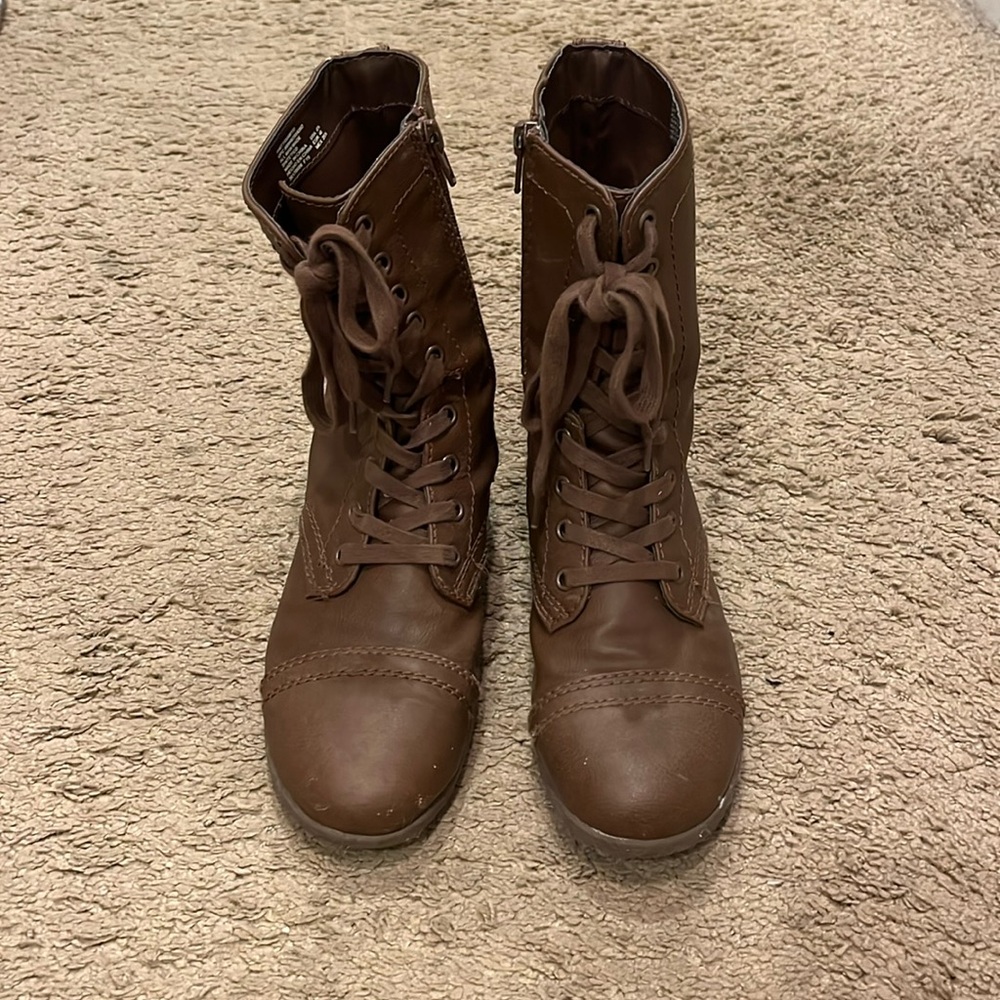Women’s boots